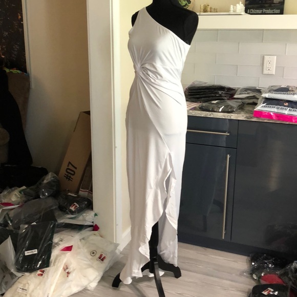 White one shoulder summer midi - Picture 3 of 8